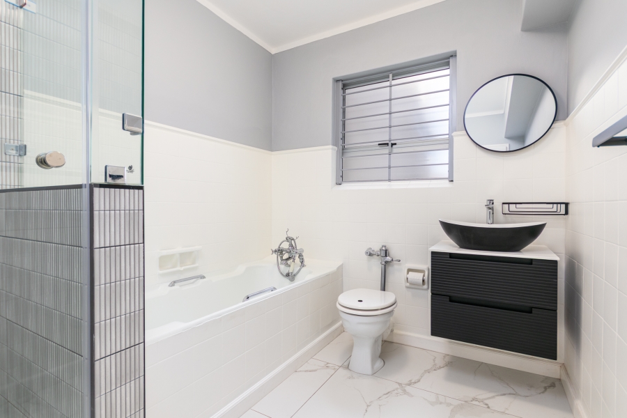 4 Bedroom Property for Sale in Claremont Upper Western Cape